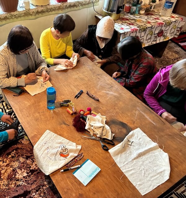 キルギス刺繍講習会