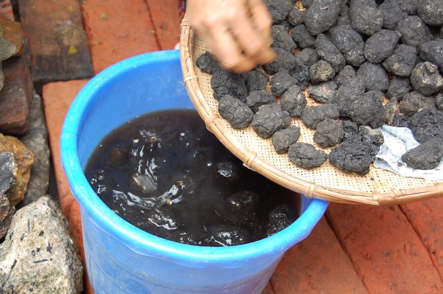 ブータンの染色