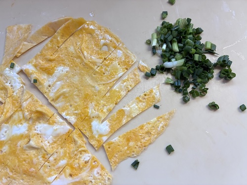 ブータンの蕎麦料理